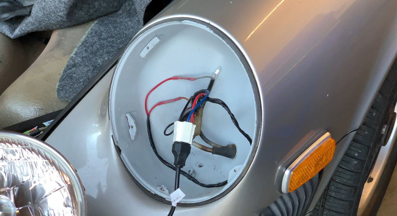 Step 3 – Connect the H4 Plug